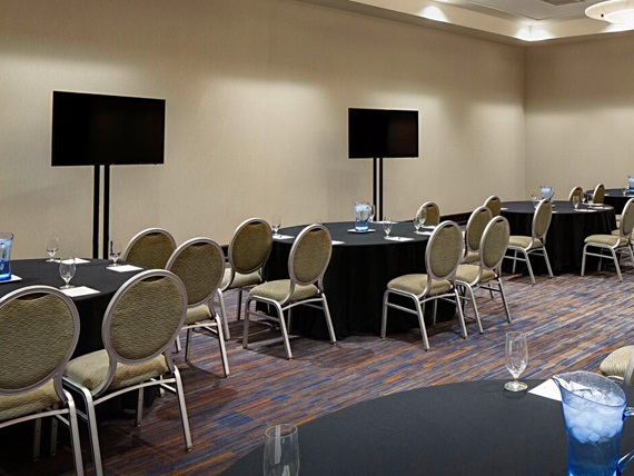 Medium Meeting Rooms