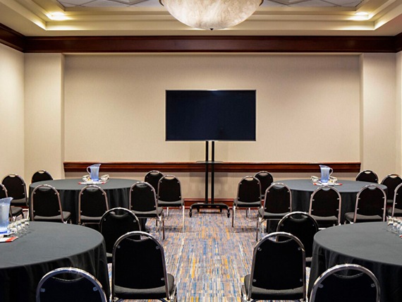 Medium Meeting Rooms